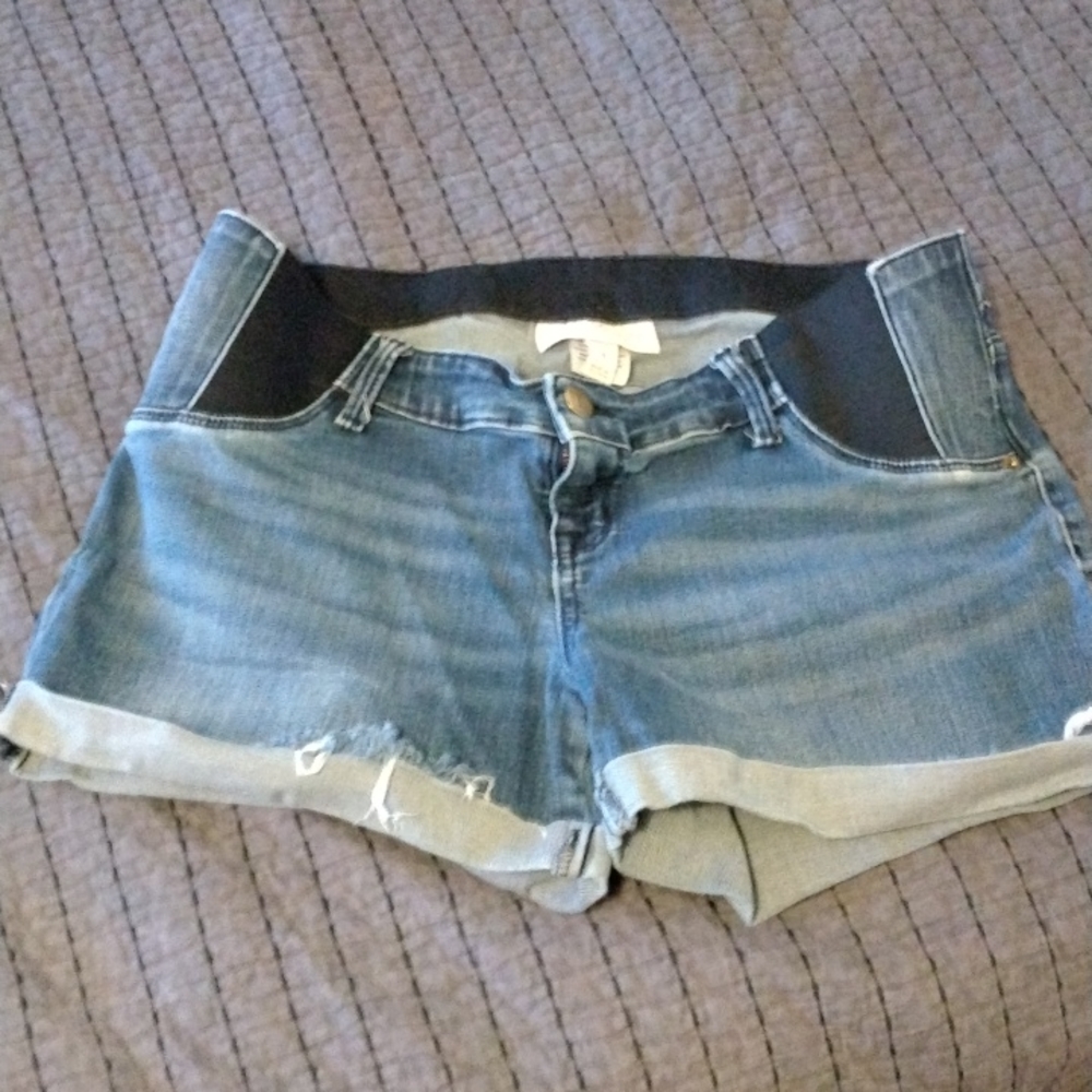 Maternity shorts